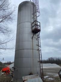 30,000 Gallon Vertical Fuel Tank (3 of 5)