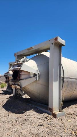 (2) 200 Ton Standard Haven Silos (3 of 15)