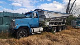 3 axle 1995 Stone Spreader (1 of 11)